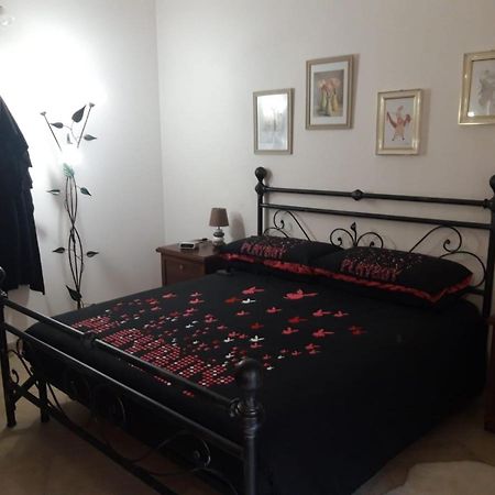 Casa Ale Bed & Breakfast Brindisi Exterior photo